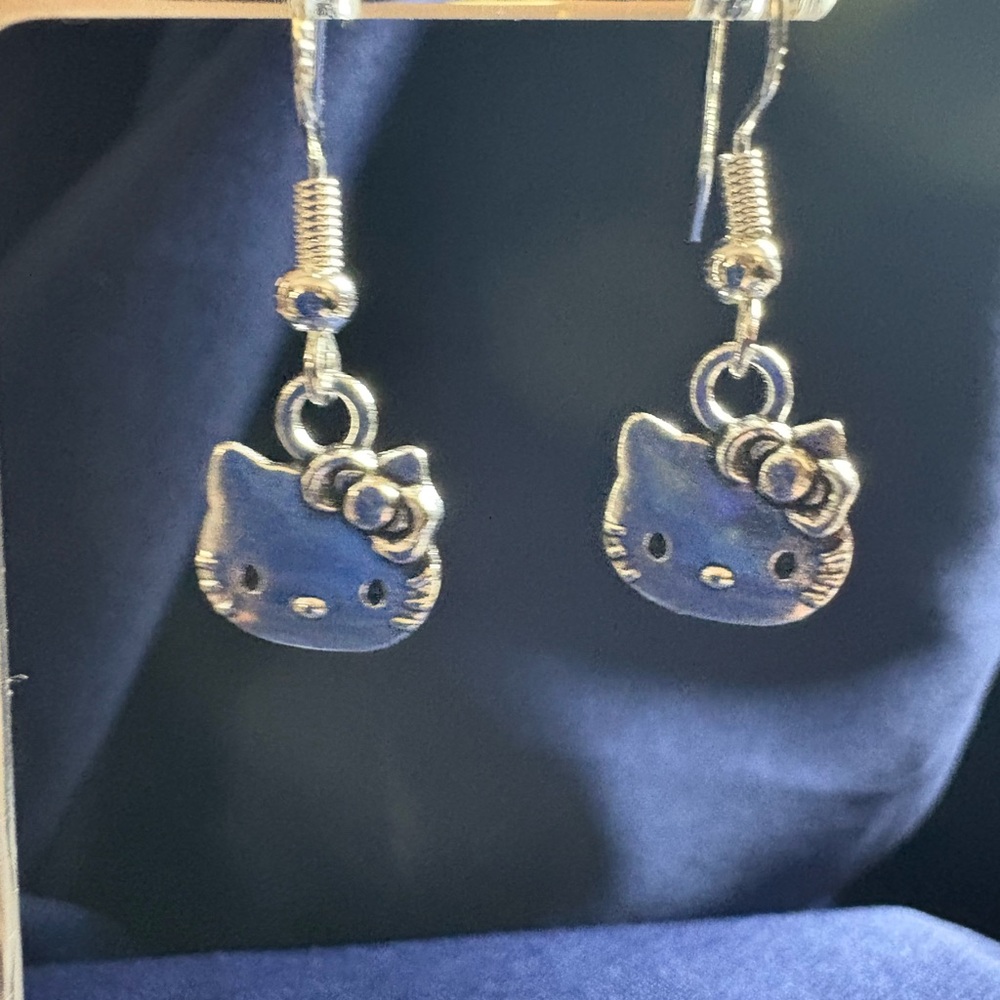 Earrings Hello Kitty by Sanrio Company 925 Sterling Silver Drop Dangle - Picture 4 of 7